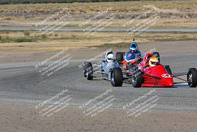 media/Oct-15-2023-CalClub SCCA (Sun) [[64237f672e]]/Group 5/Race/